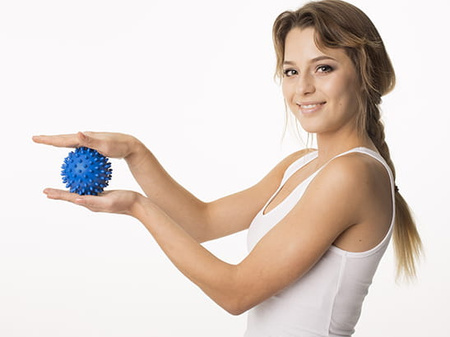 Piłka rehabilitacyjna 7,6 cm zielona