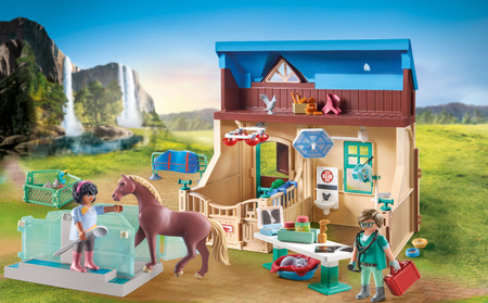 Playmobil Hipoterapia i lecznica zwierząt 71352