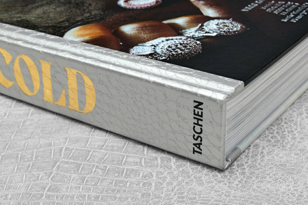 Ice Cold. A Hip-Hop Jewelry History wer. angielska