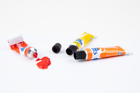 Farby tempera w tubach Colorino Kids 12 kolorów 12 ml Mickey