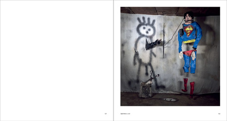 Roger Ballen – Spirits and Spaces