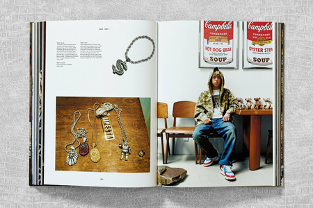 Ice Cold. A Hip-Hop Jewelry History wer. angielska