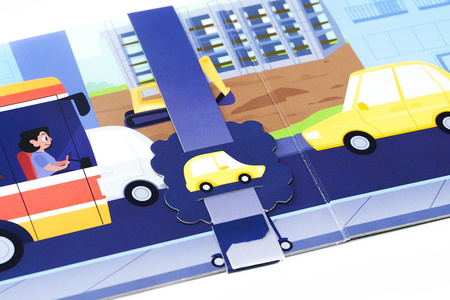 Spacer po mieście. Podróżuj po książce 18 mies.+