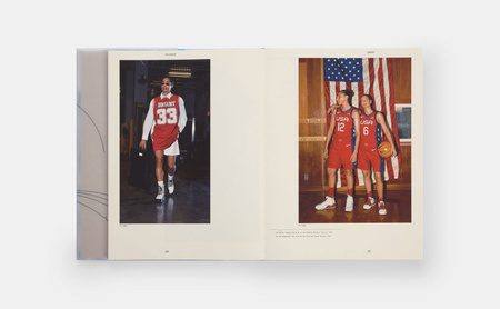 Look good, feel good, play good. Nike apparel wer. Angielska