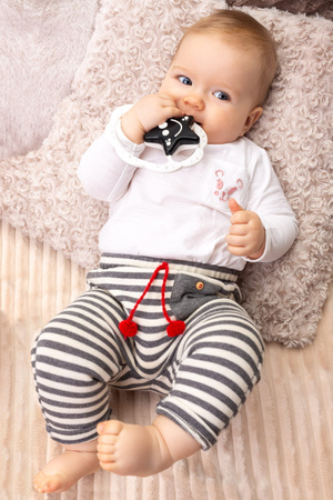 Grzechotka gwiazdka czarno biała